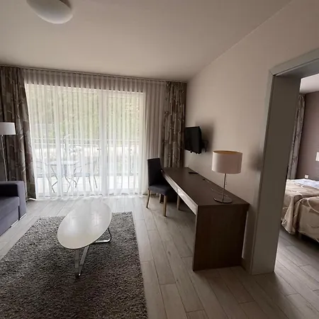 Rajka Apartamento *